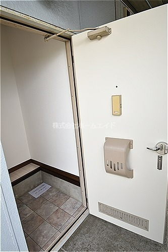 ハックベリーハウス 玄関