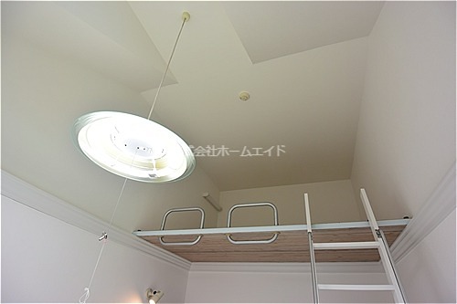 ハックベリーハウス4（旧名称ハイム眞平塚） ロフト部分