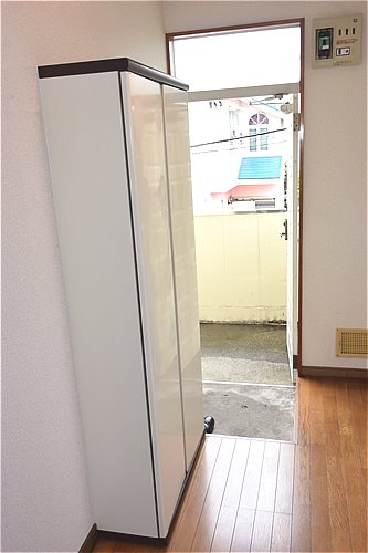 しのぶ荘 玄関大型シューズボックス