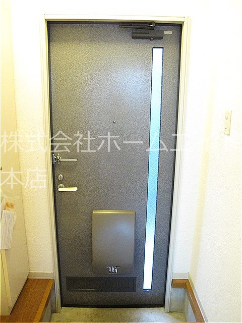中里ハイツ 玄関