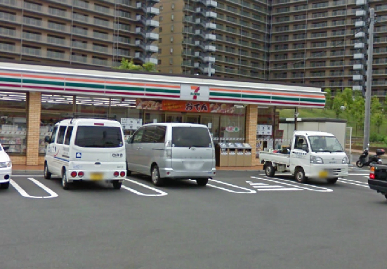 ヴィニヤード弥勒寺 ｾﾌﾞﾝｲﾚﾌﾞﾝ 藤沢川名店