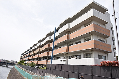 ライオンズステージ鵠沼グランヴァローレ（区分所有建物の賃貸区画） ライオンズステージ鵠沼グランヴァローレ　外観