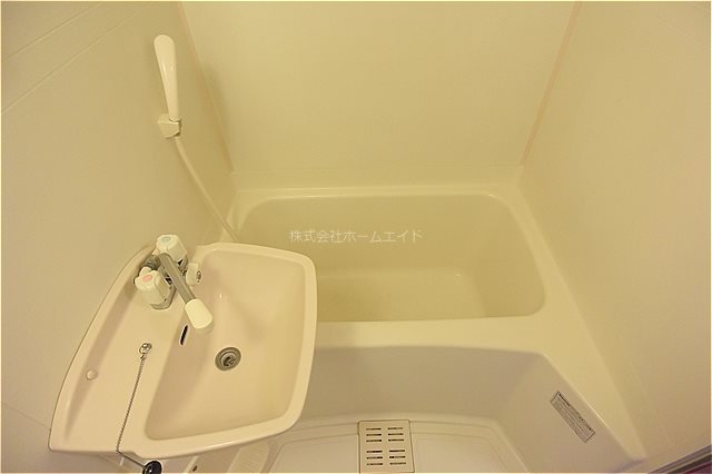 ウインズ湘南本町 バスルーム