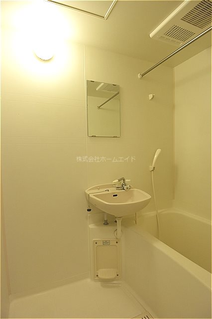 ウインズ湘南本町 バス・シャワールーム