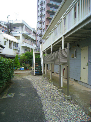 パティオ三富士 建物外観