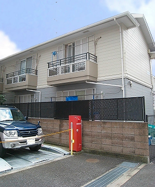 パティオ三富士 建物外観