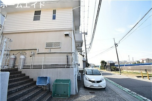 甘粕テラス 駐車場